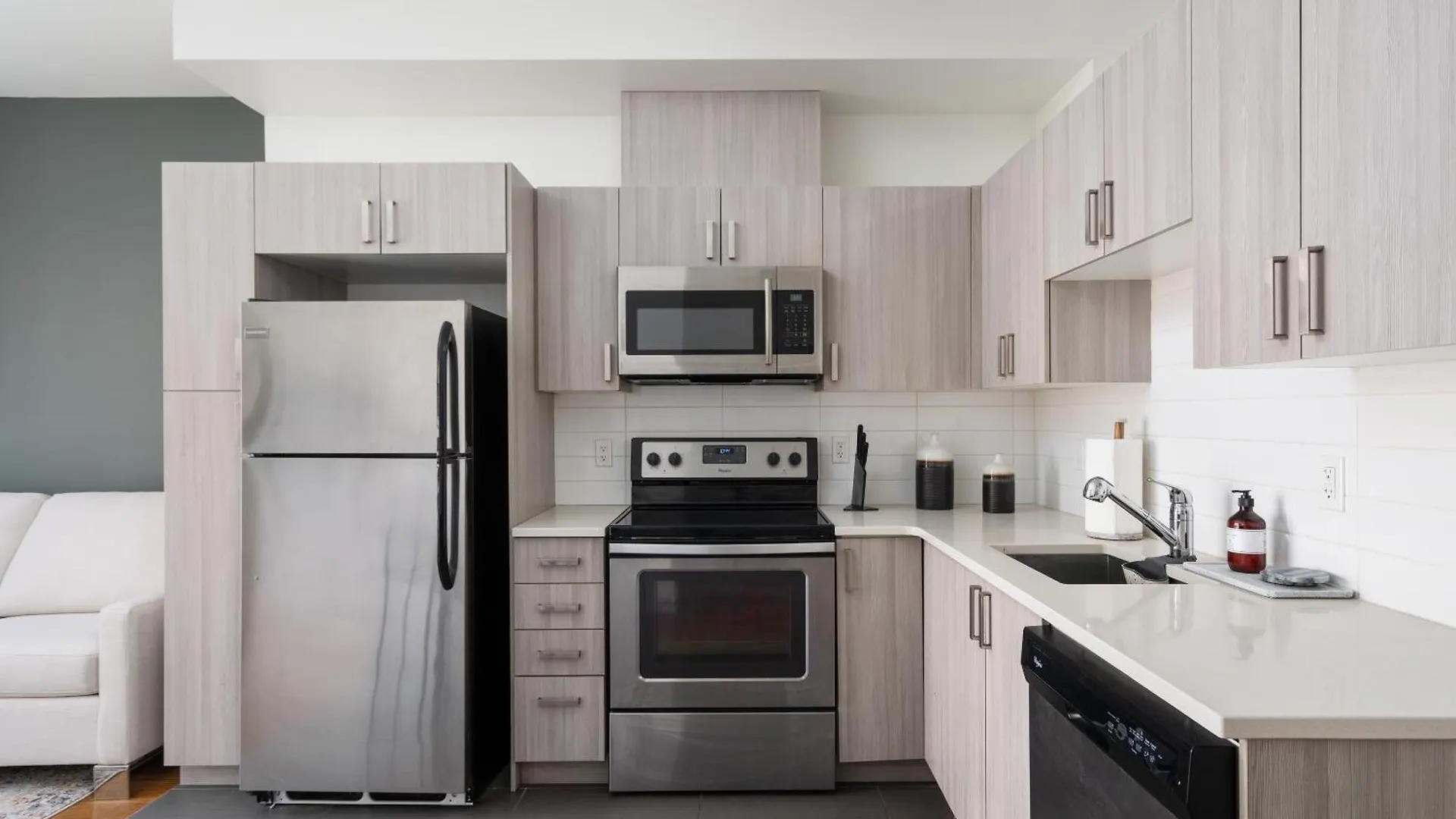 Apartment Hotel-Apart Prince Arthur Montreal