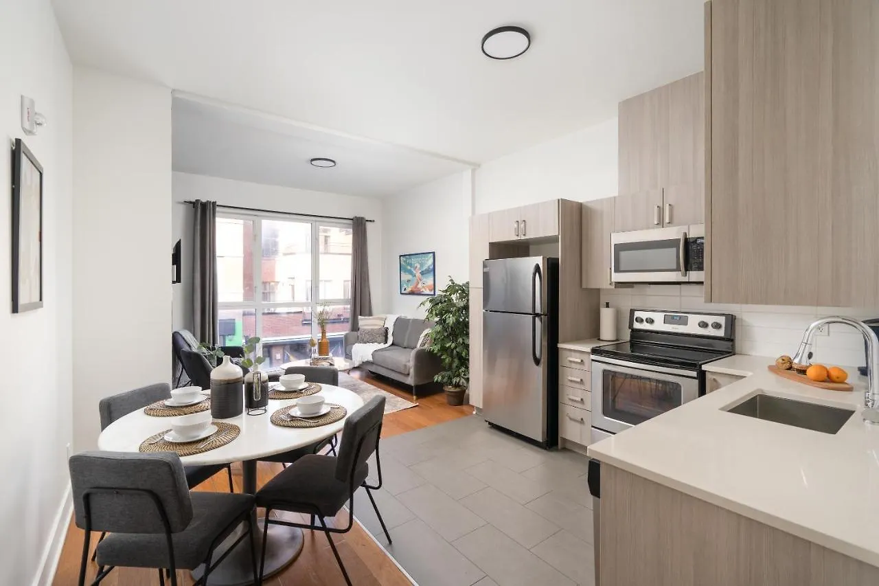 Apartment Hotel-Apart Prince Arthur Montreal Canada