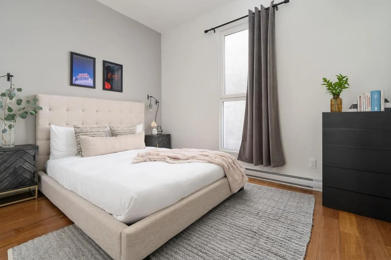 Apartment Hotel-Apart Prince Arthur Montreal Canada